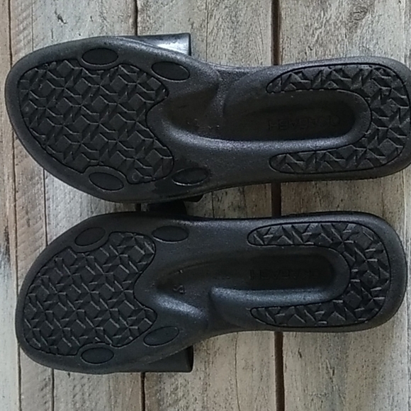 OKABASHI Black Slide Sandal Small - Picture 8 of 10
